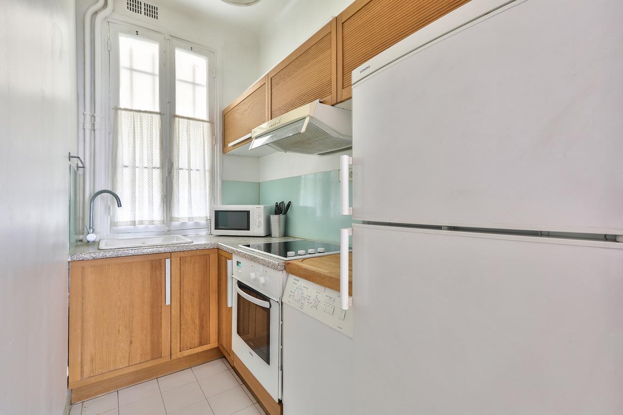 Dulong - Batignolles Apartment *